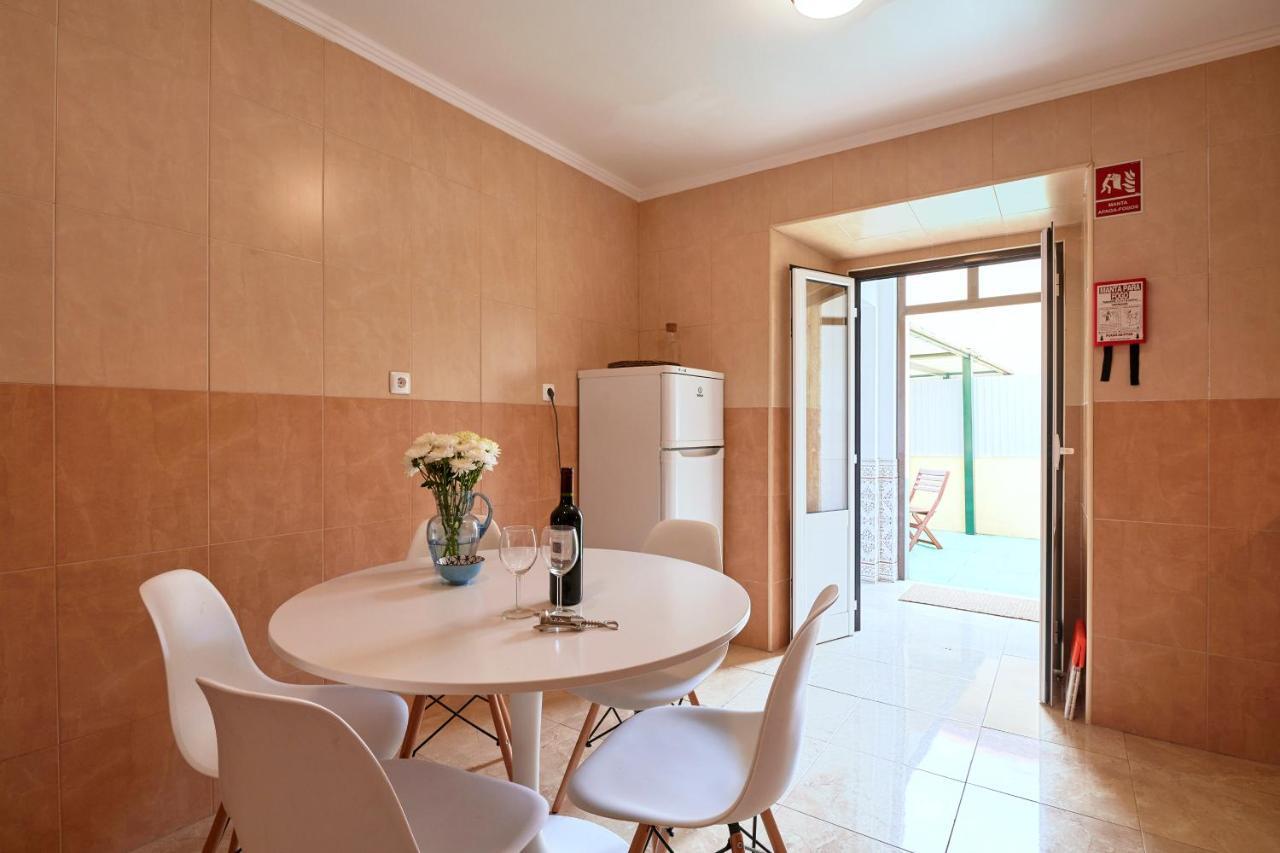 Spacious And Renovated Apartment With Amazing Patio, By Timecooler Lisboa Exterior foto