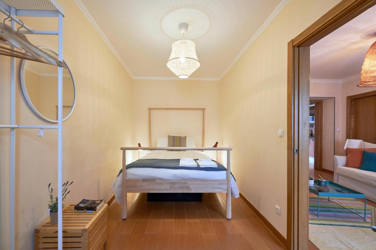 Spacious And Renovated Apartment With Amazing Patio, By Timecooler Lisboa Exterior foto